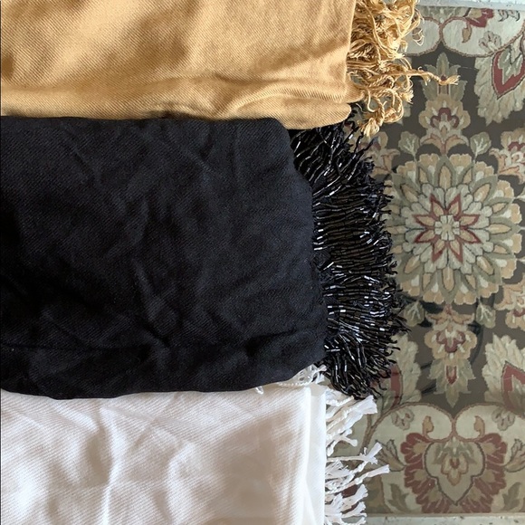 Scarf Bundle - Picture 2 of 3